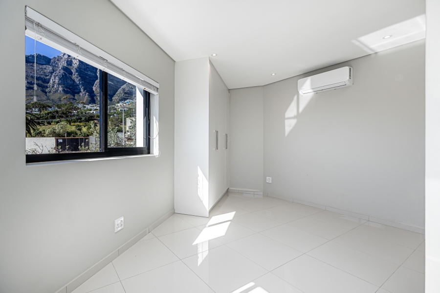 To Let 3 Bedroom Property for Rent in Camps Bay Western Cape